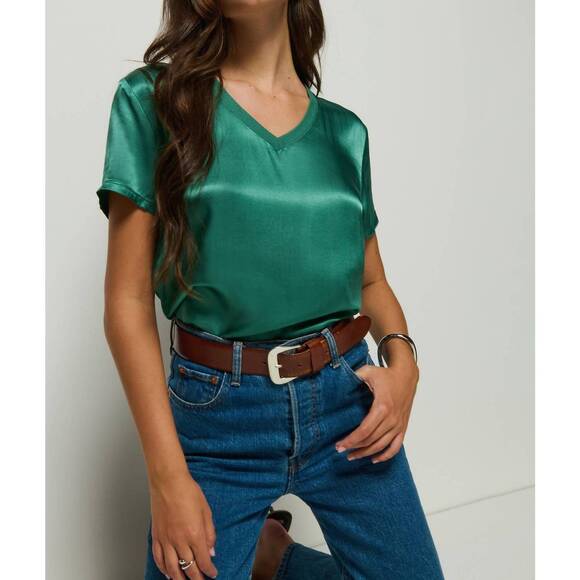 NEW NATION LTD june v-neck tee in spruce